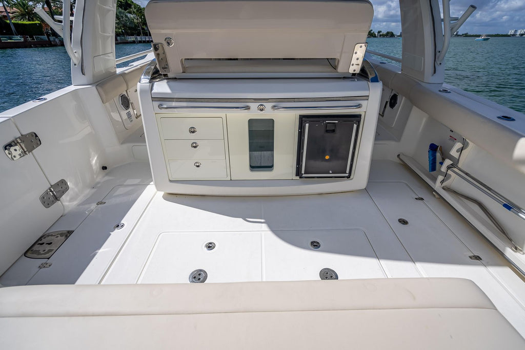 2016 Boston Whaler 420 Outrage — Quad Mercury 350 Verado, Fort Lauderdale