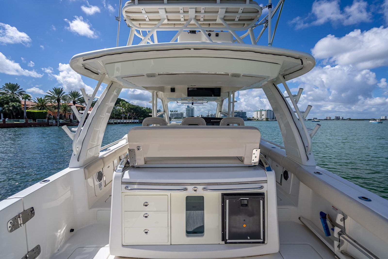 2016 Boston Whaler 420 Outrage — Quad Mercury 350 Verado, Fort Lauderdale