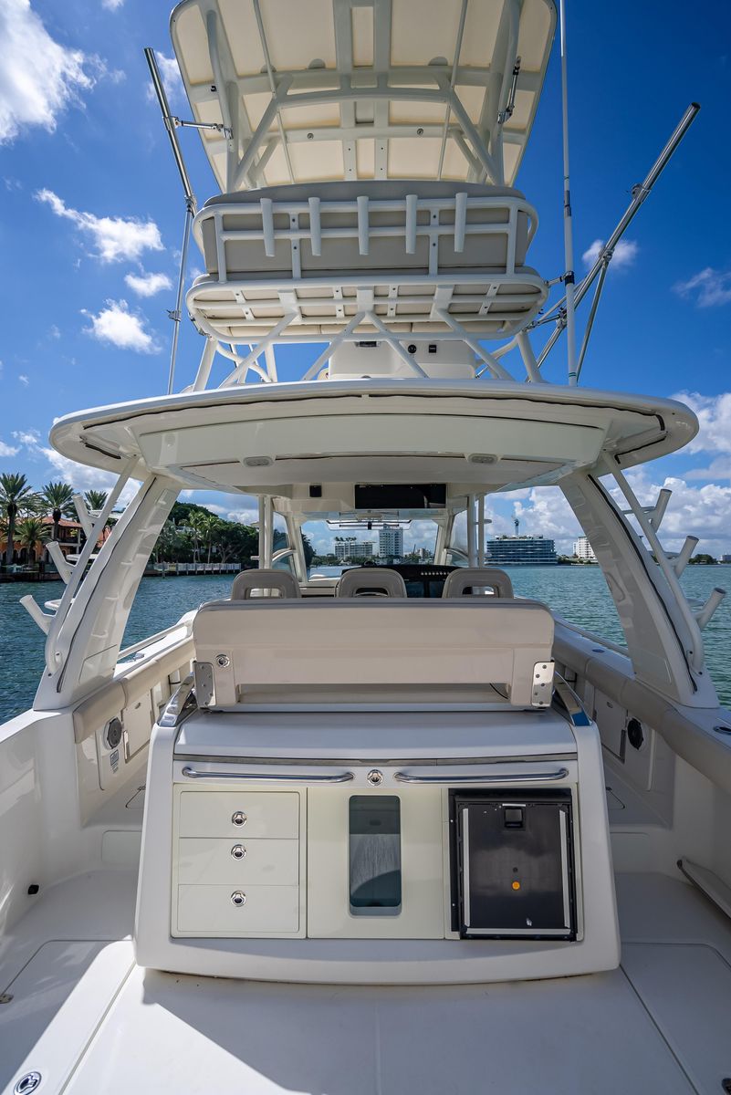 2016 Boston Whaler 420 Outrage — Quad Mercury 350 Verado, Fort Lauderdale