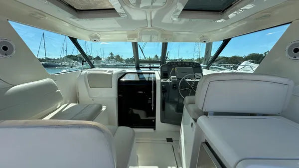 2004 Tiara Yachts 3600 Sovran