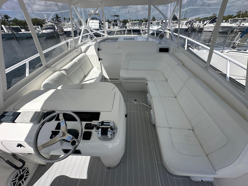 2008 Intrepid 390 Sport Yacht