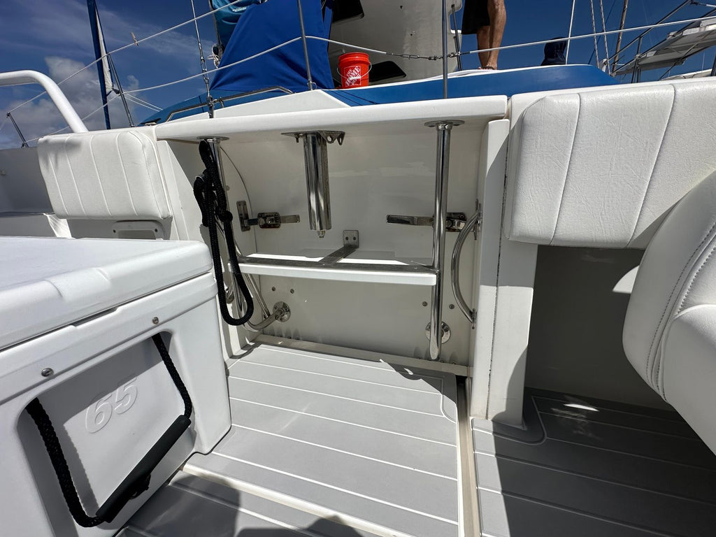 2008 Intrepid 390 Sport Yacht