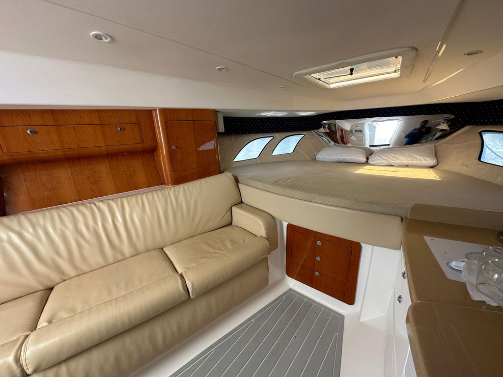 2008 Intrepid 390 Sport Yacht