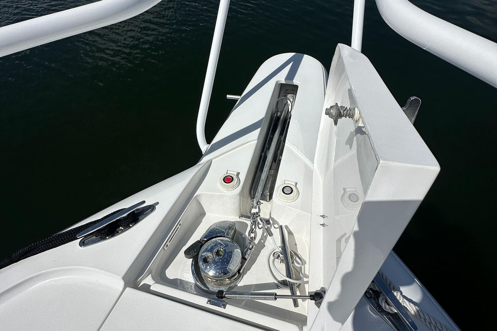 2008 Intrepid 390 Sport Yacht
