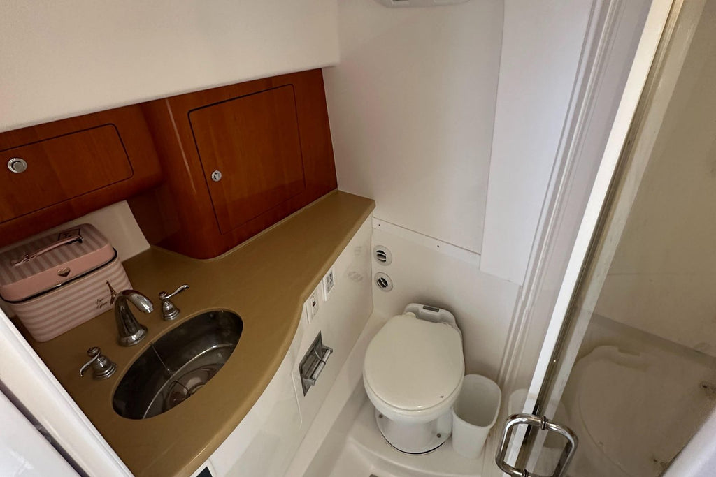 2008 Intrepid 390 Sport Yacht
